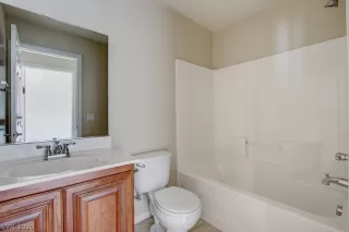 Photo #6: 2163646 Listing