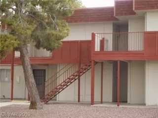 Photo #2: 2163656 Listing