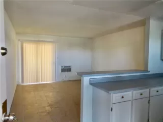 Photo #6: 2163656 Listing