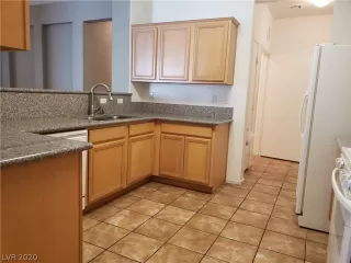 Photo #6: 2163676 Listing