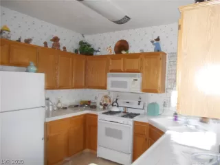 Photo #3: 2163677 Listing