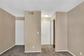 Photo #4: 2163703 Listing 