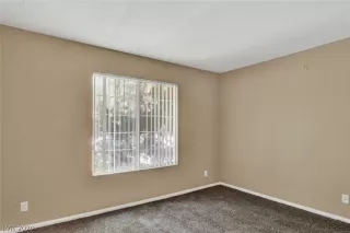 Photo #5: 2163703 Listing 