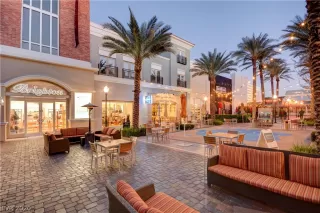 Photo #5: 2163705 Listing