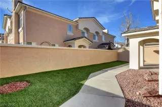 Photo #1: 2163717 Listing