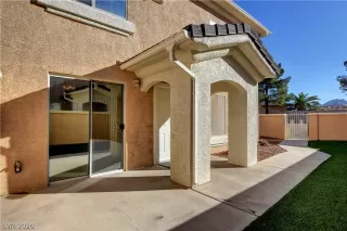 Photo #2: 2163717 Listing