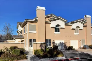 Photo #3: 2163717 Listing