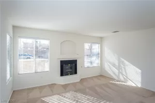 Photo #2: 2163723 Listing