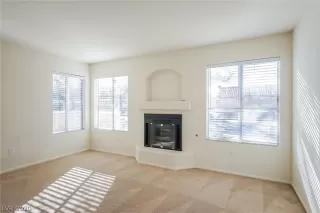 Photo #6: 2163723 Listing