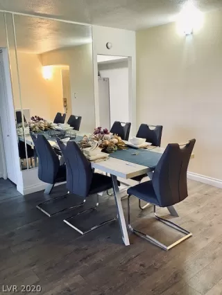 Photo #2: 2163783 Listing 