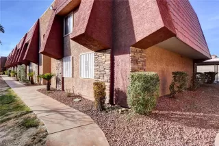 Photo #2: 2163784 Listing