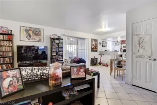 Photo #4: 2163784 Listing