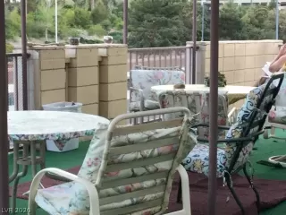 Photo #4: 2163808 Listing 