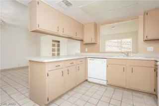 Photo #5: 2163810 Listing 