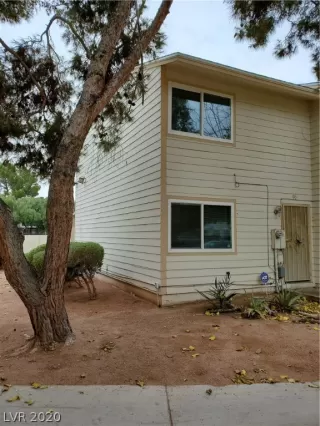 Photo #1: 2163840 Listing 