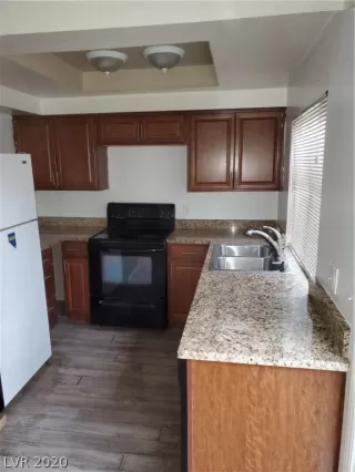 Photo #5: 2163840 Listing 