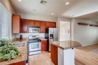 Photo #3: 2163879 Listing