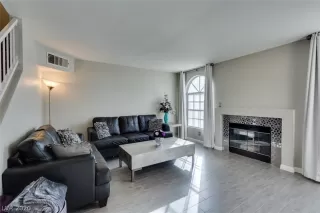 Photo #4: 2163889 Listing 