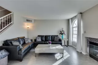 Photo #5: 2163889 Listing 