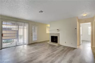 Photo #2: 2163898 Listing 