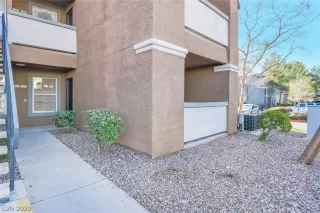 Photo #4: 2163919 Listing