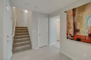 Photo #2: 2163932 Listing