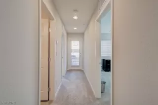 Photo #4: 2163932 Listing