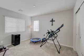 Photo #6: 2163932 Listing