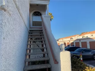 Photo #4: 2163954 Listing 