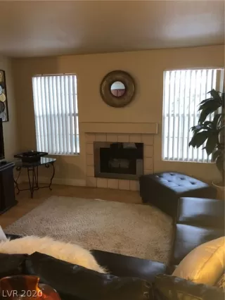 Photo #4: 2163978 Listing