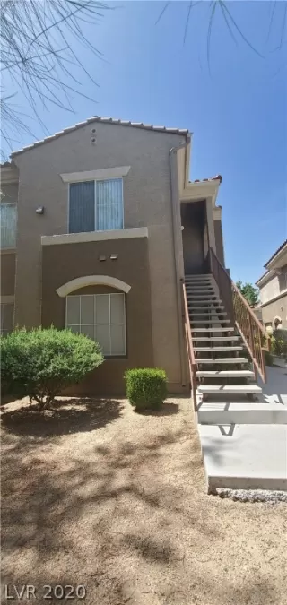 Photo #2: 2163999 Listing