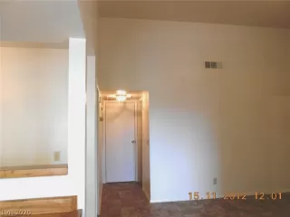 Photo #3: 2164011 Listing