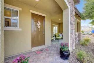 Photo #5: 2164028 Listing