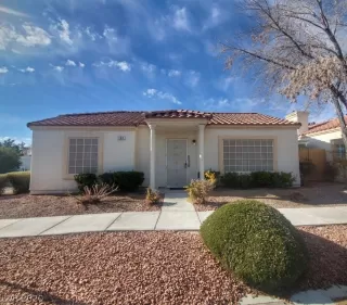 Photo #1: 2164110 Listing