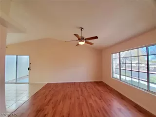 Photo #5: 2164110 Listing