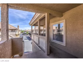 Photo #4: 2164136 Listing 