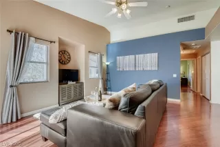 Photo #3: 2164139 Listing