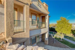Photo #1: 2164184 Listing 