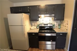 Photo #1: 2164192 Listing