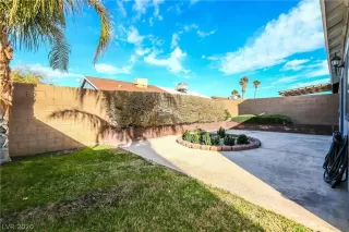 Photo #5: 2164199 Listing