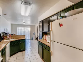 Photo #3: 2164217 Listing