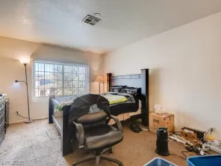 Photo #4: 2164217 Listing