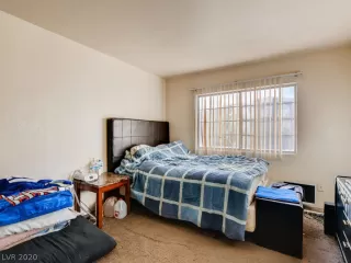 Photo #6: 2164217 Listing