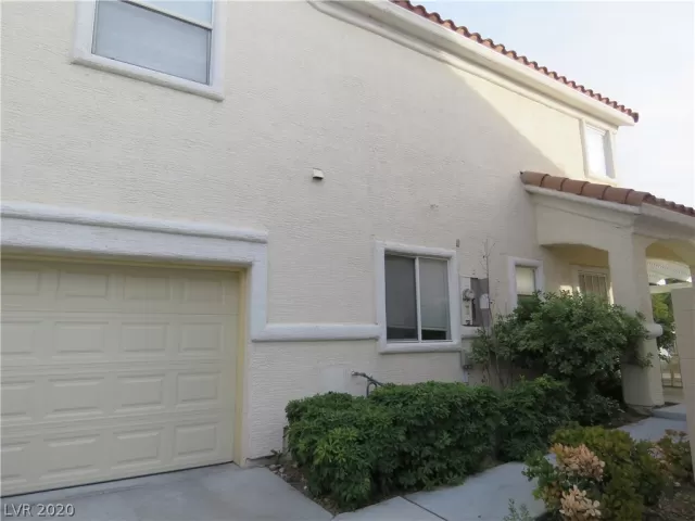 MLS: 2164218 Condo For Sale