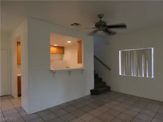 Photo #2: 2164218 Listing 