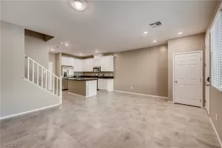 Photo #2: 2164256 Listing