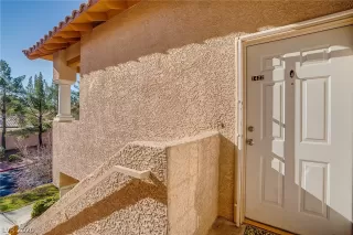 Photo #2: 2164264 Listing