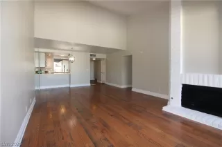 Photo #6: 2164265 Listing 