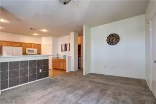 Photo #4: 2164311 Listing