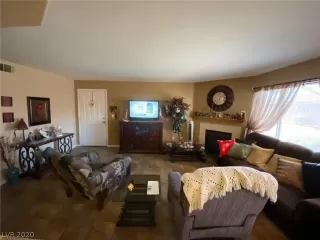 Photo #1: 2164316 Listing